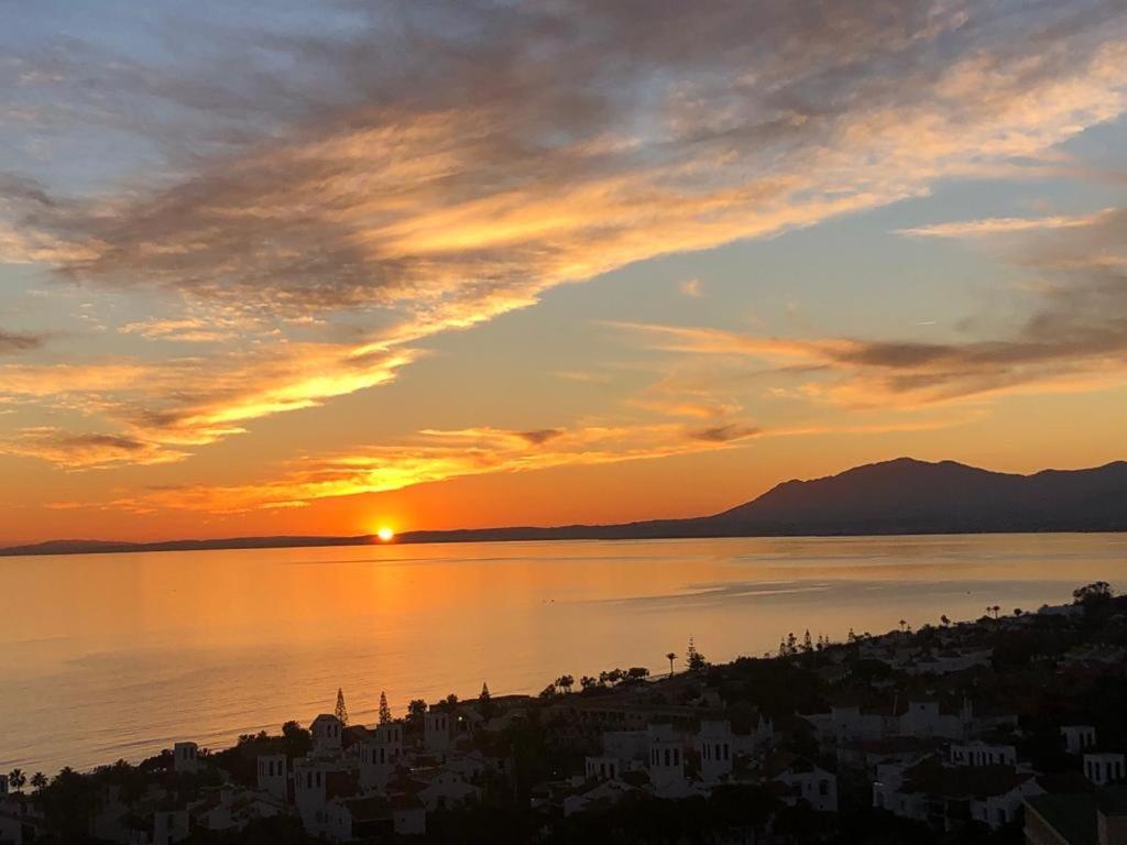 Vistas Al Mar Marbella Del Este Exteriör bild